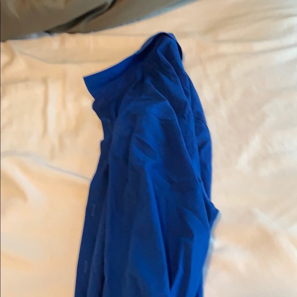 Men’s Alfani blue dress shirt medium